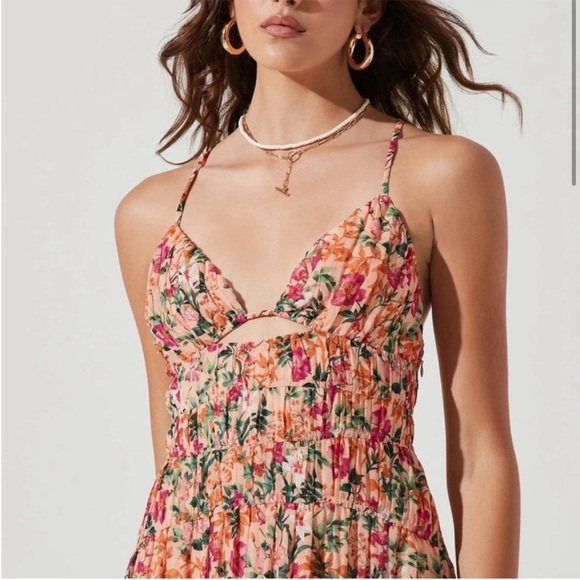 Astr the label Women's Tropics Floral-Print Maxi Dress - Picture 2 of 11